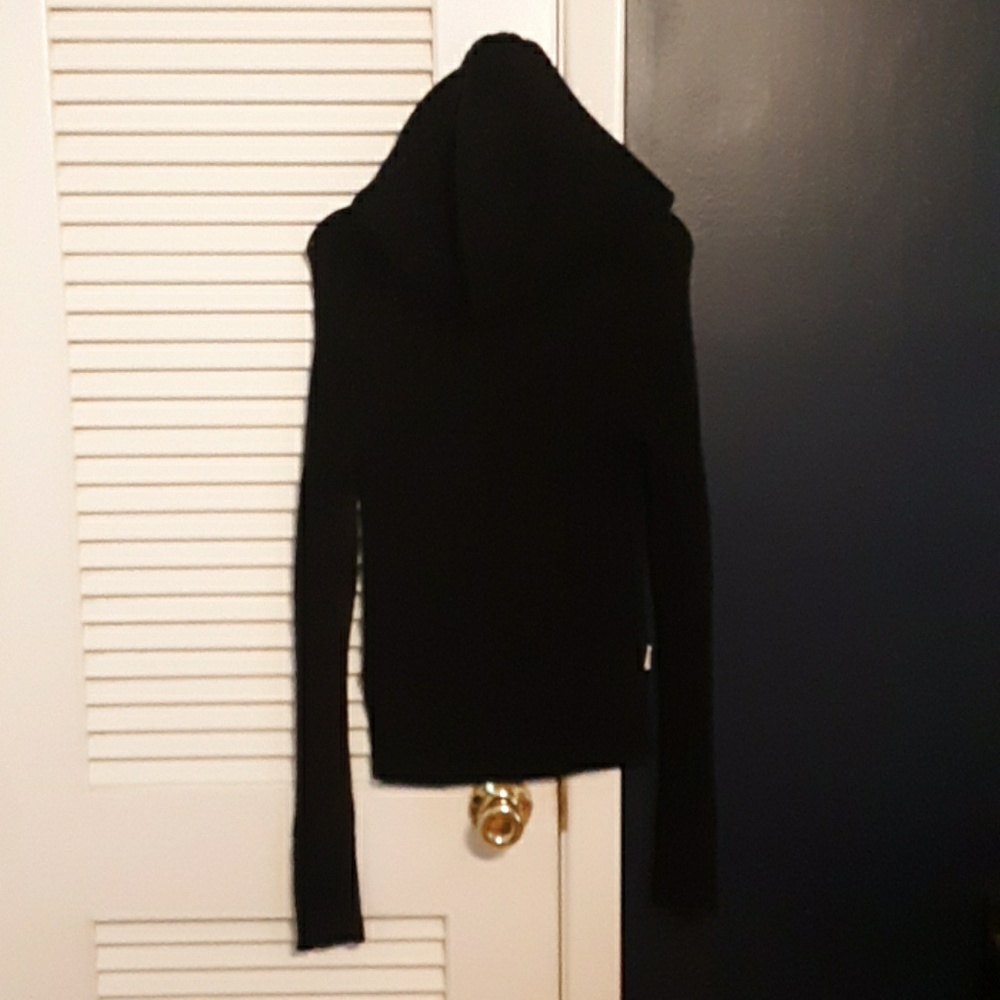 Sweater - Picture 2 of 3